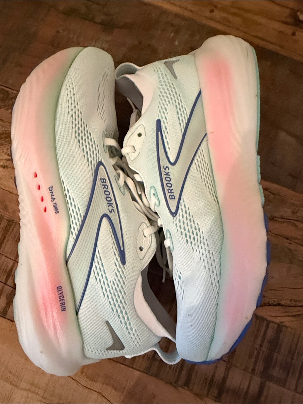 Brooks Women's Glycerin 22 Running Shoes with Blue and Pastel Accents - Picture 3 of 7